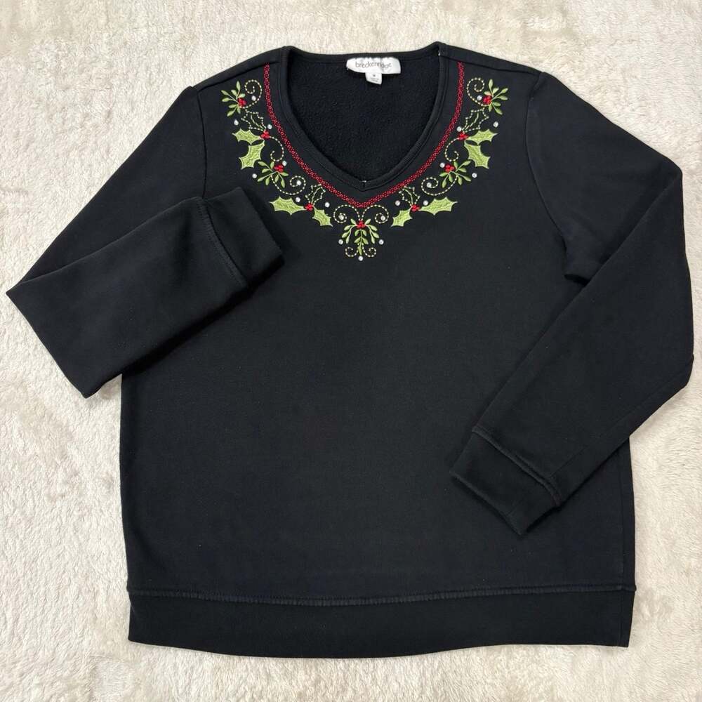 Breckenridge Womens M Black Christmas Holly Embroidered Sweatshirt Grandmacore